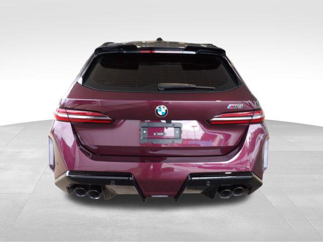 صورة 8 لـ 2026 BMW M5 BASE