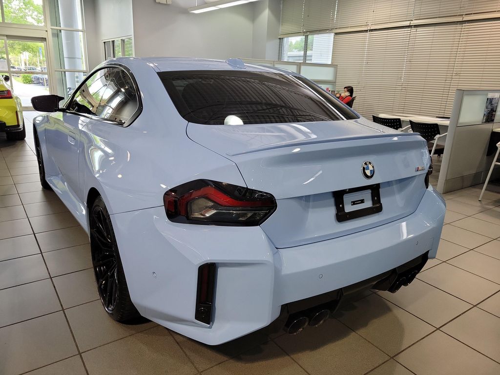 صورة 6 لـ 2024 BMW M2 BASE