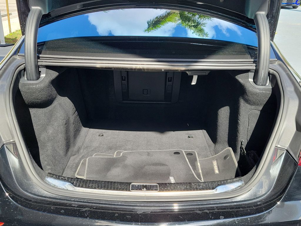 MERCEDES-BENZ S-CLASS - 8
