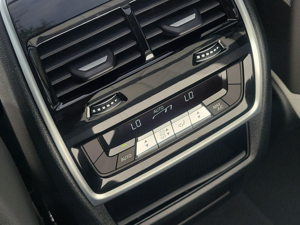صورة مصغرة 18 لـ 2026 BMW X5 SDRIVE40I