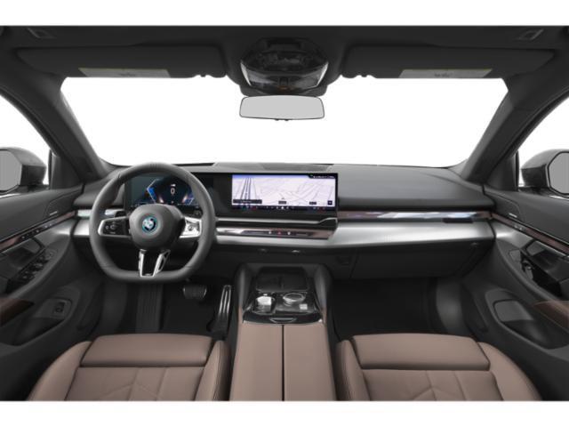 صورة 10 لـ 2027 BMW 550E 550E XDRIVE