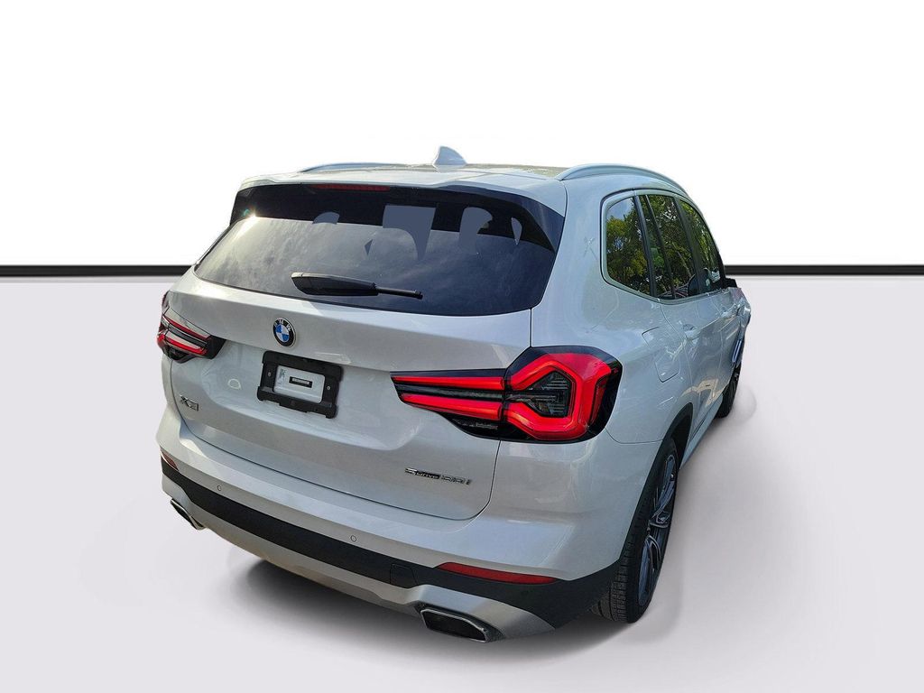 صورة 4 لـ 2023 BMW X3 SDRIVE30I