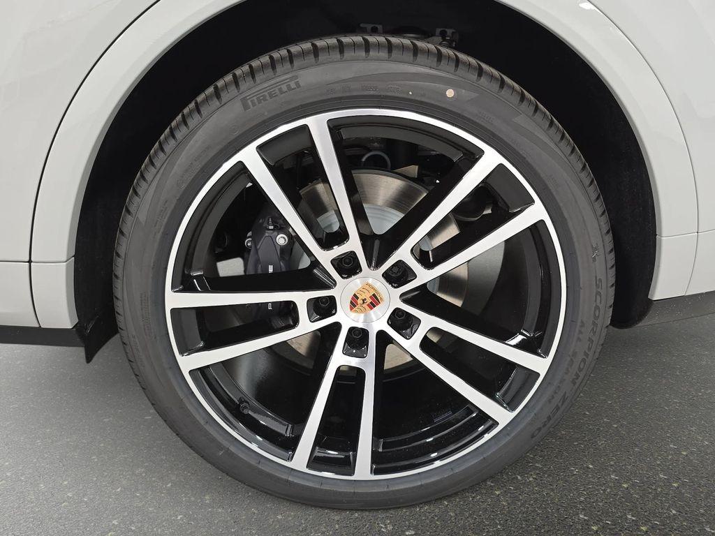 2026 Porsche CAYENNE BASE — миниатюра 28