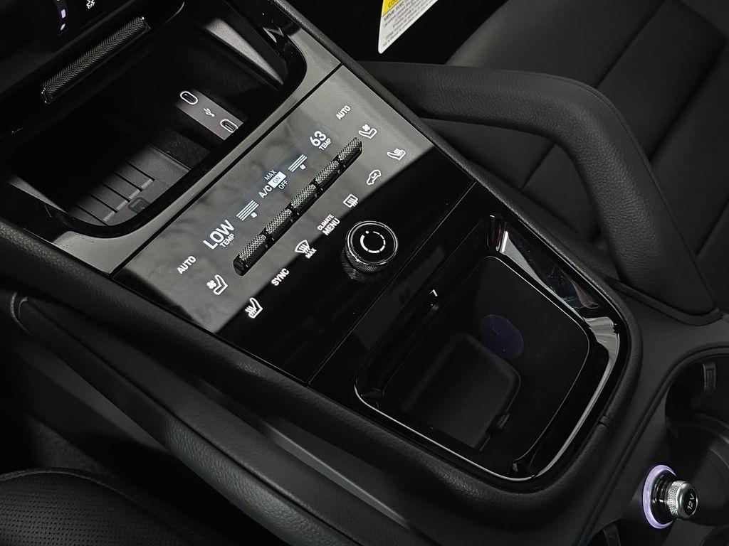 2026 Porsche CAYENNE S — миниатюра 20