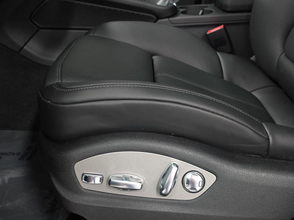 صورة مصغرة 25 لـ 2026 Porsche MACAN BASE