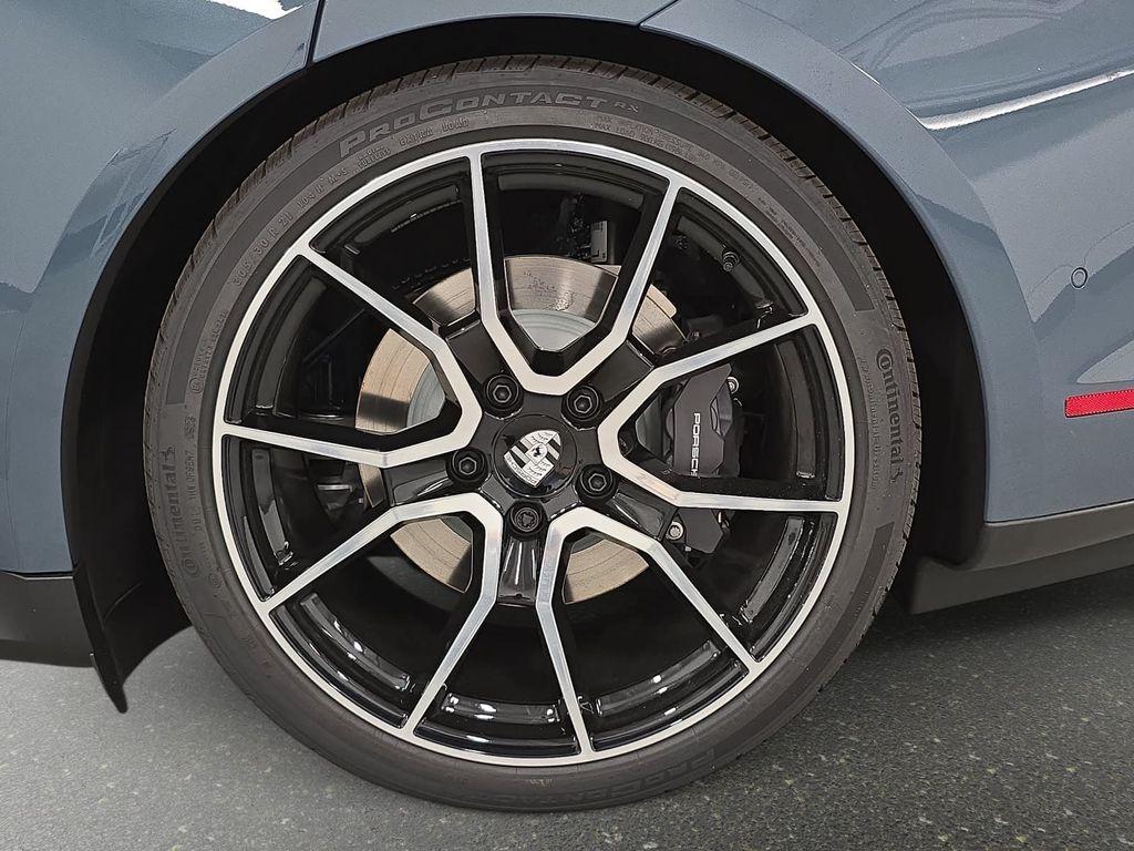 صورة مصغرة 28 لـ 2026 Porsche TAYCAN 4