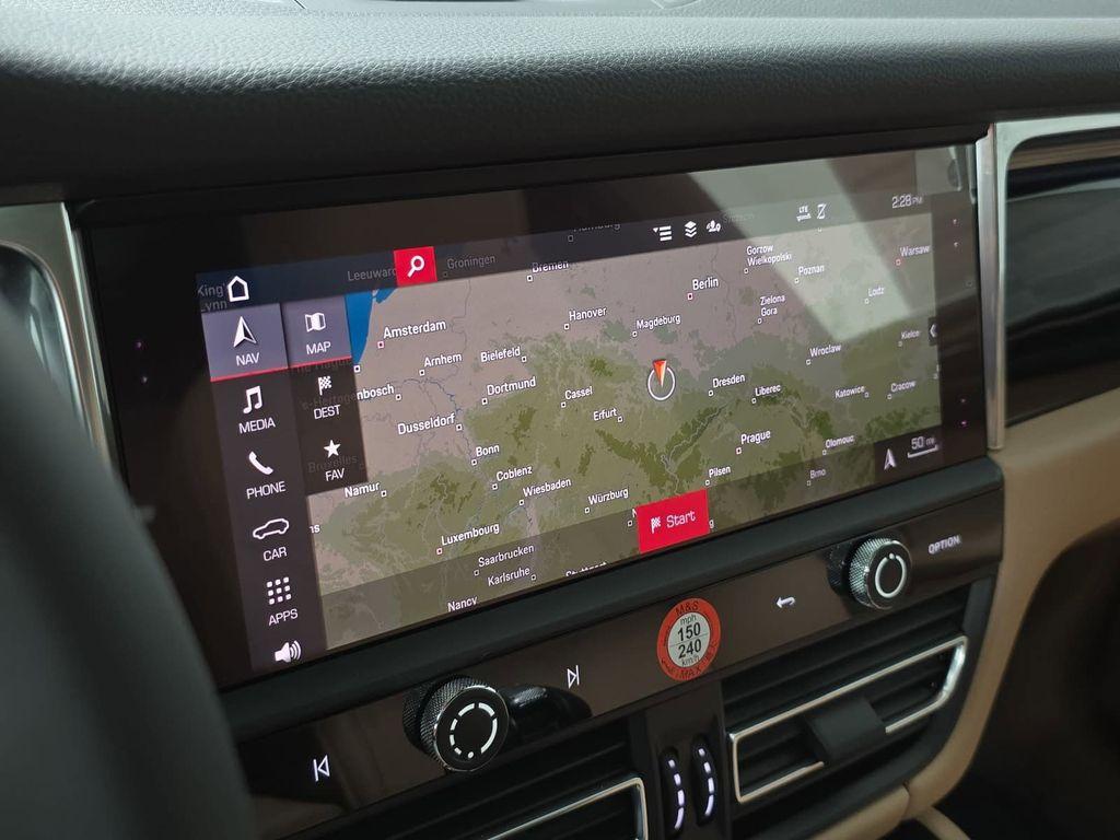 صورة مصغرة 17 لـ 2026 Porsche MACAN BASE