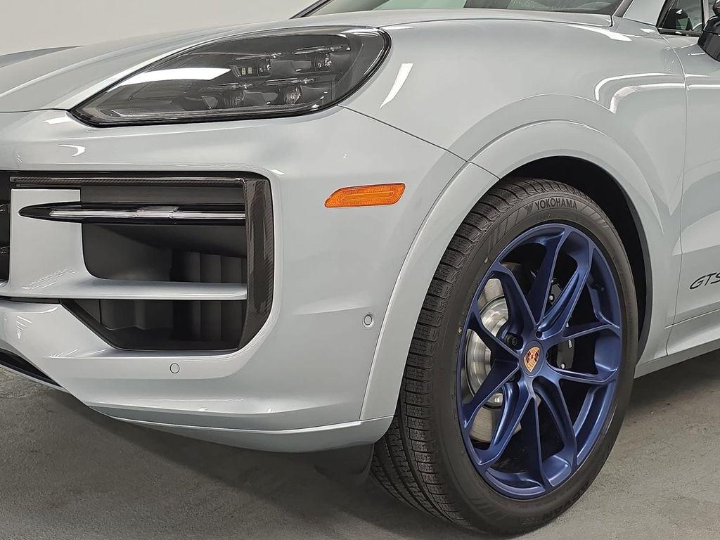 2026 Porsche CAYENNE GTS 缩略图 11