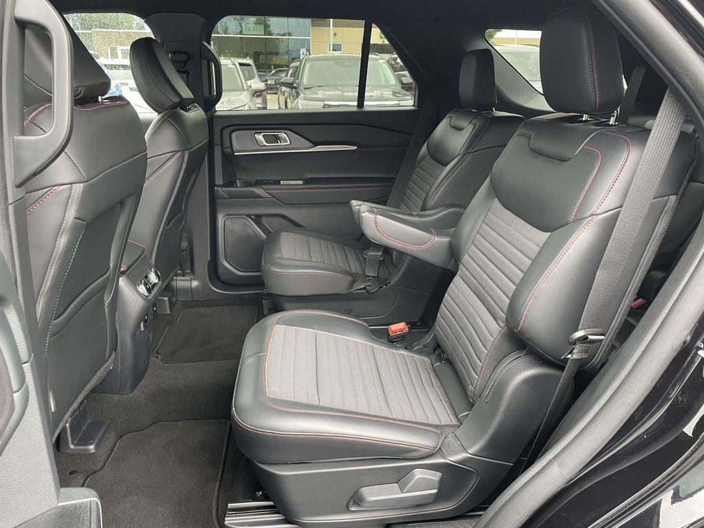 2025 FORD EXPLORER ST-LINE 照片 4