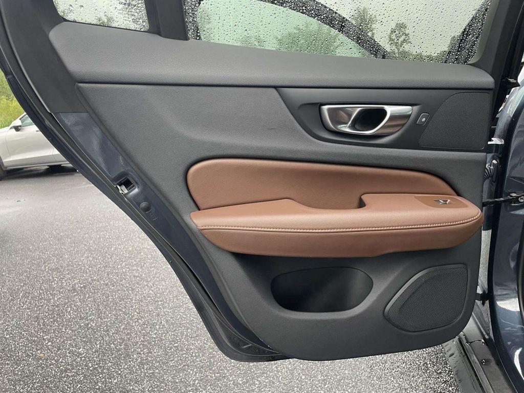 2025 Volvo V60 CROSS COUNTRY B5 PLUS — фото 2