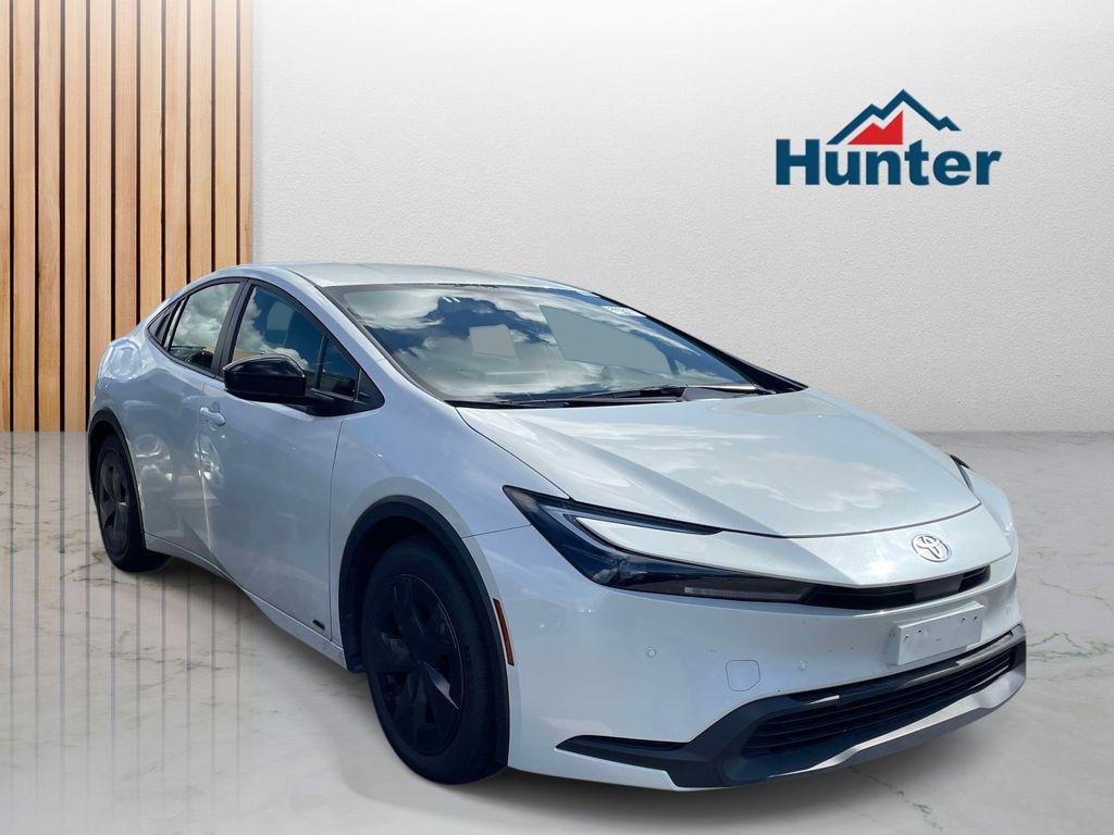 صورة 1 لـ 2025 Toyota PRIUS LE