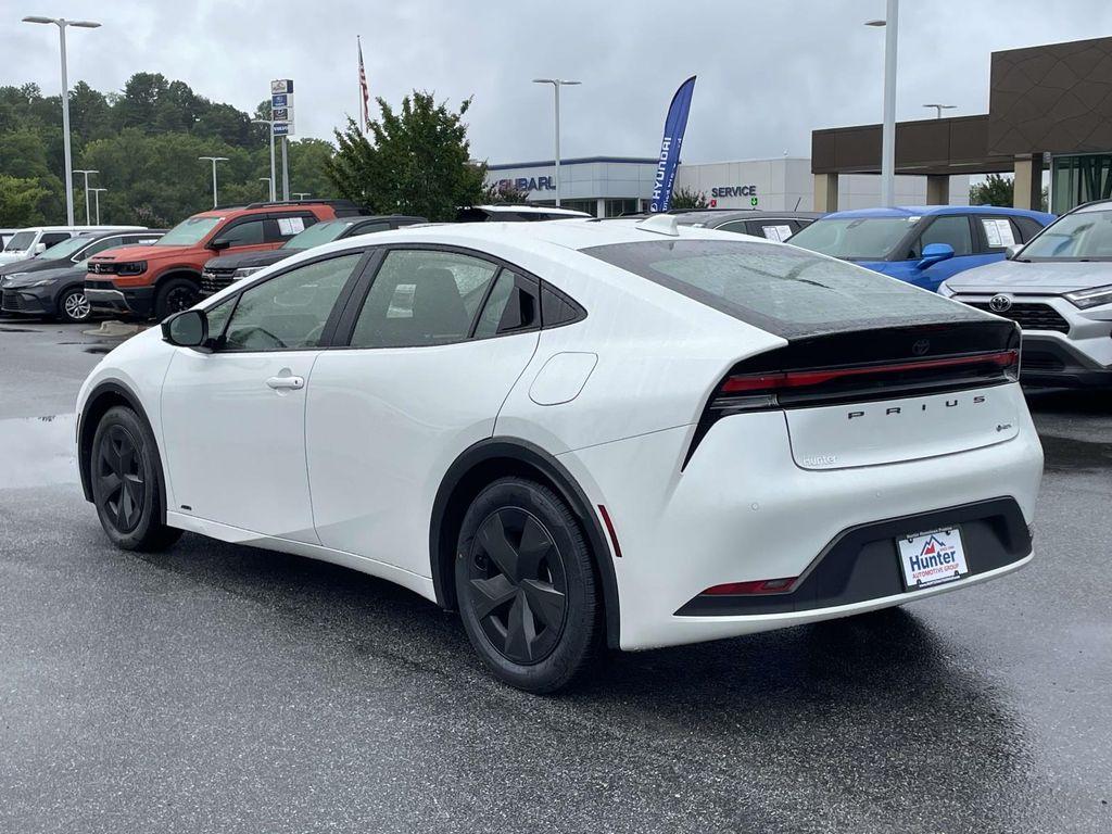 صورة مصغرة 26 لـ 2025 Toyota PRIUS LE