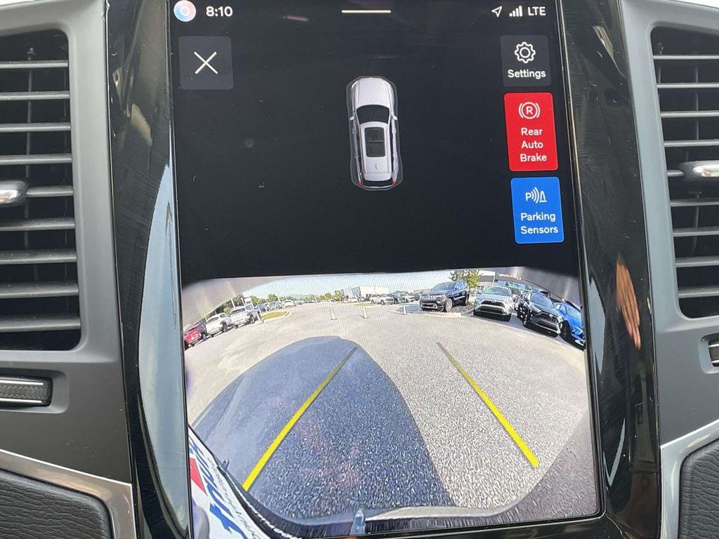 2025 Volvo XC90 B5 CORE — миниатюра 18