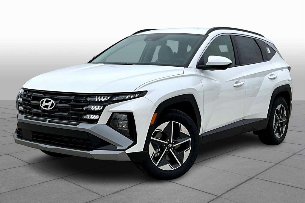New 2025 Hyundai TUCSON SEL