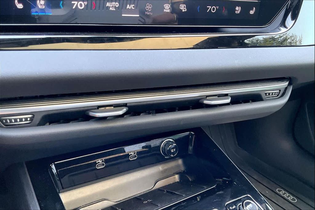 صورة 33 لـ 2026 AUDI A6 PREMIUM PLUS QUATTRO S TRONIC