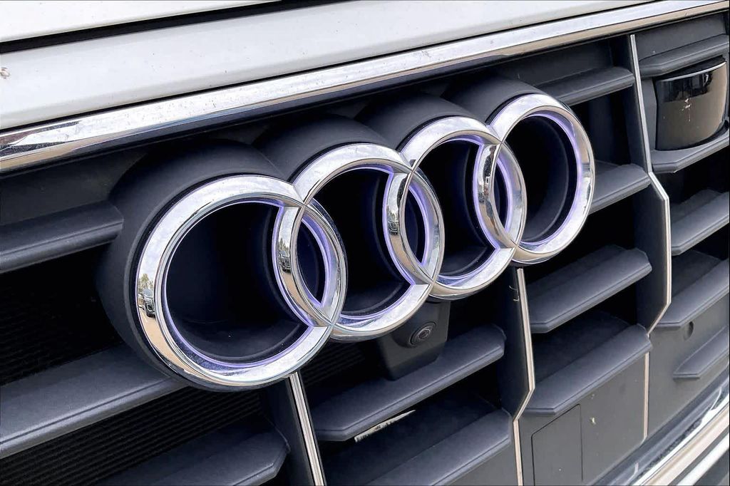 2023 AUDI Q8 55 PREMIUM 缩略图 32