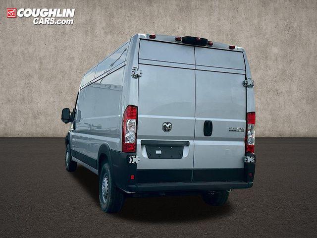 2024 RAM PROMASTER 2500 TRADESMAN — фото 8