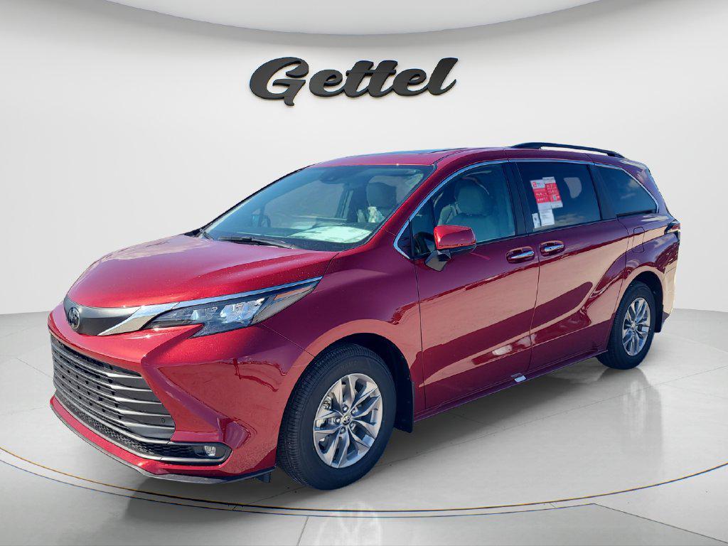 New 2026 Toyota Sienna XLE