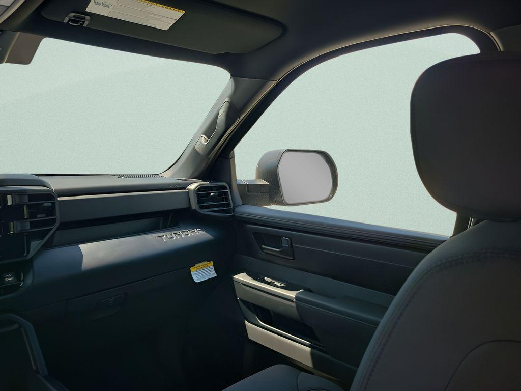 صورة مصغرة 11 لـ 2025 Toyota TUNDRA SR