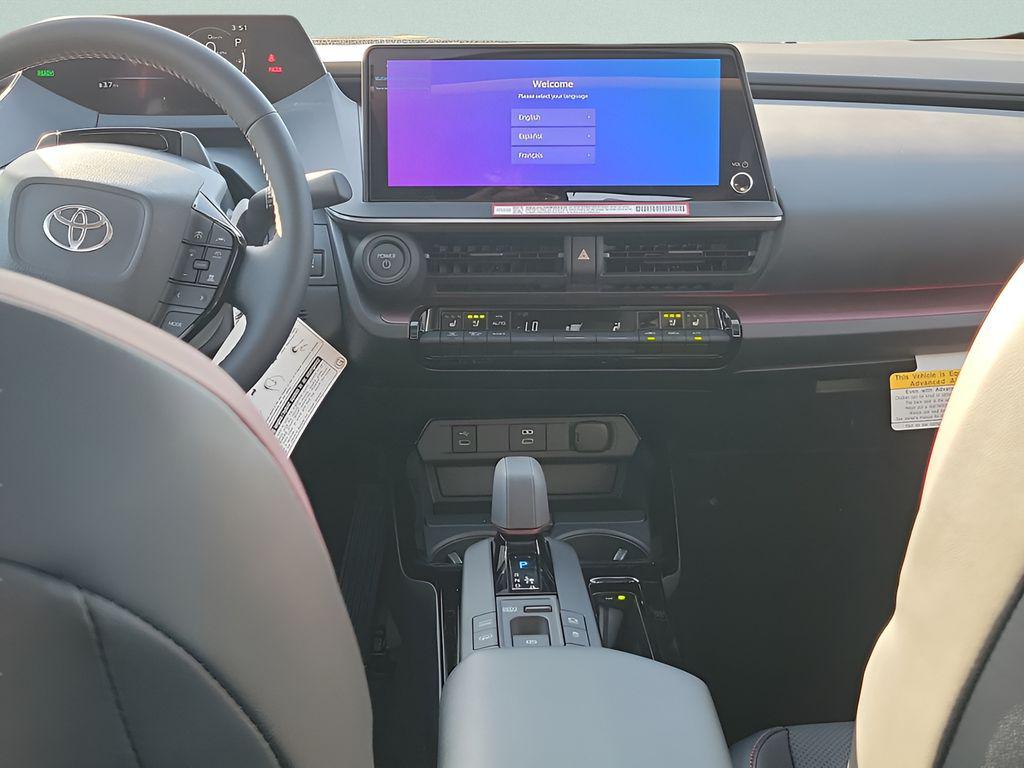 2026 Toyota PRIUS PLUG-IN HYBRID XSE PREMIUM — миниатюра 28
