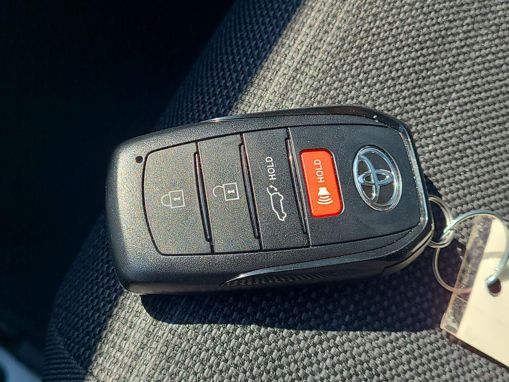 2026 Toyota RAV4 SE 缩略图 24