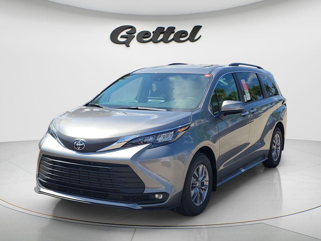 New 2026 Toyota Sienna XLE