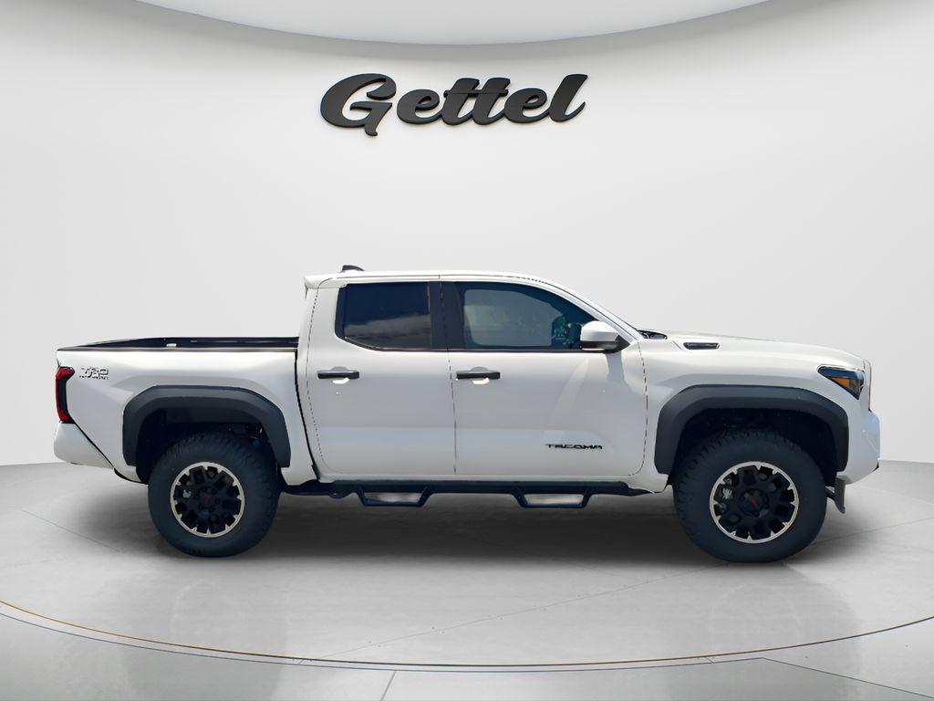 2026 Toyota TACOMA HYBRID TRD OFF ROAD photo 4