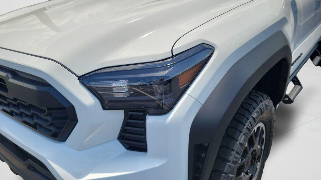 صورة مصغرة 23 لـ 2026 Toyota TACOMA HYBRID TRD OFF ROAD