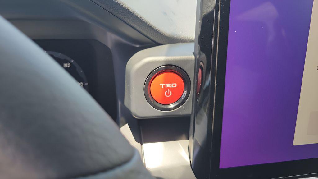 صورة مصغرة 26 لـ 2026 Toyota TACOMA HYBRID TRD OFF ROAD