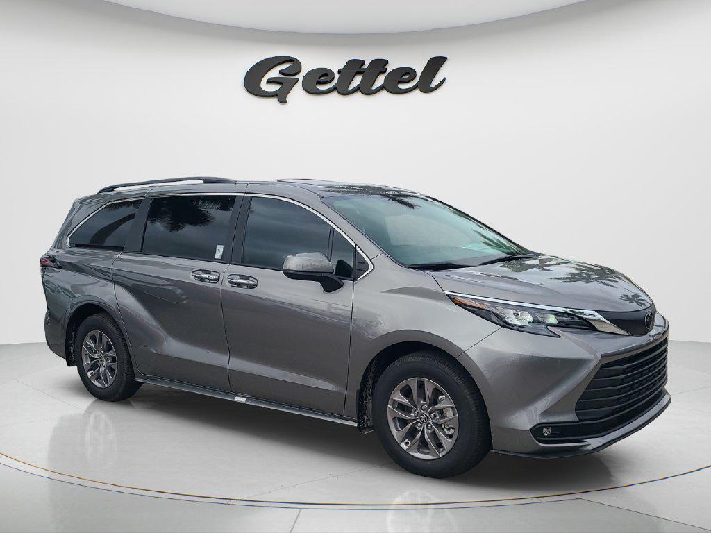 New 2026 Toyota Sienna XLE