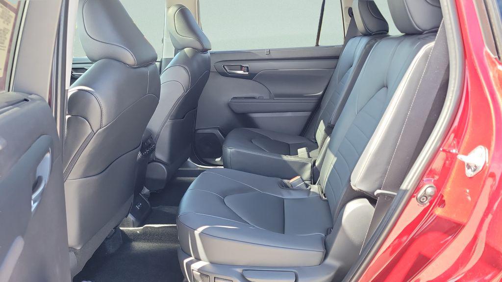 TOYOTA HIGHLANDER - 10