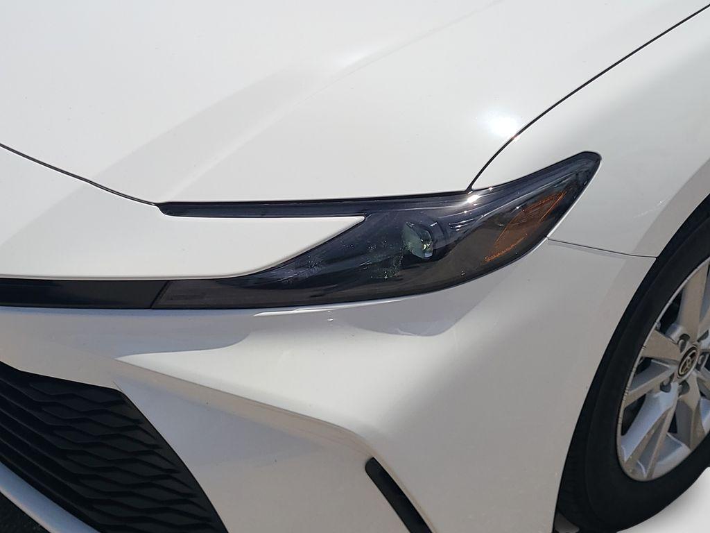 2026 Toyota CAMRY LE — миниатюра 25