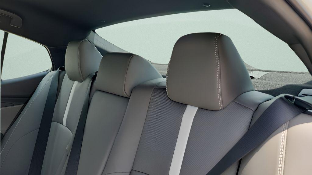 صورة 10 لـ 2026 Toyota CAMRY SE