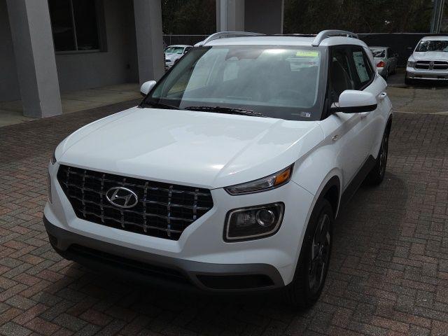 New 2026 Hyundai VENUE SEL