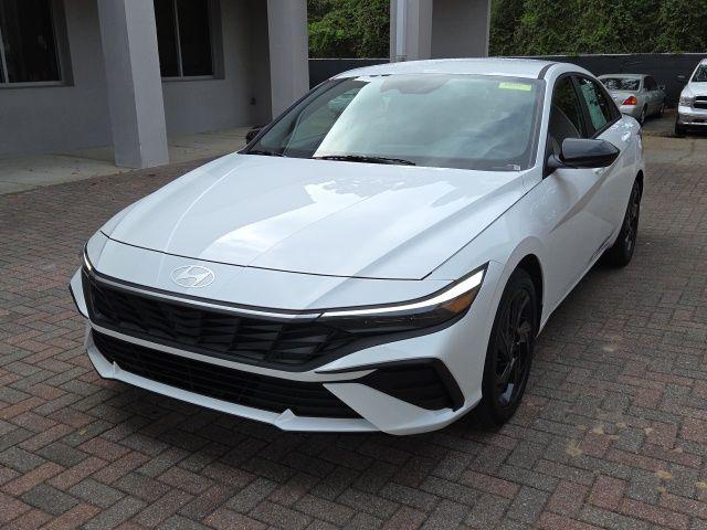 New 2026 Hyundai ELANTRA SEL Sport