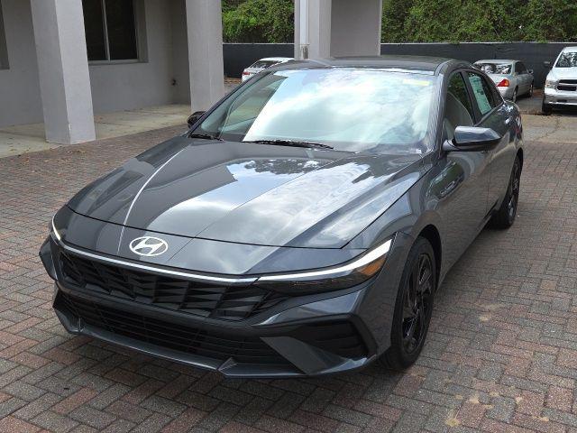 New 2026 Hyundai ELANTRA SEL Sport