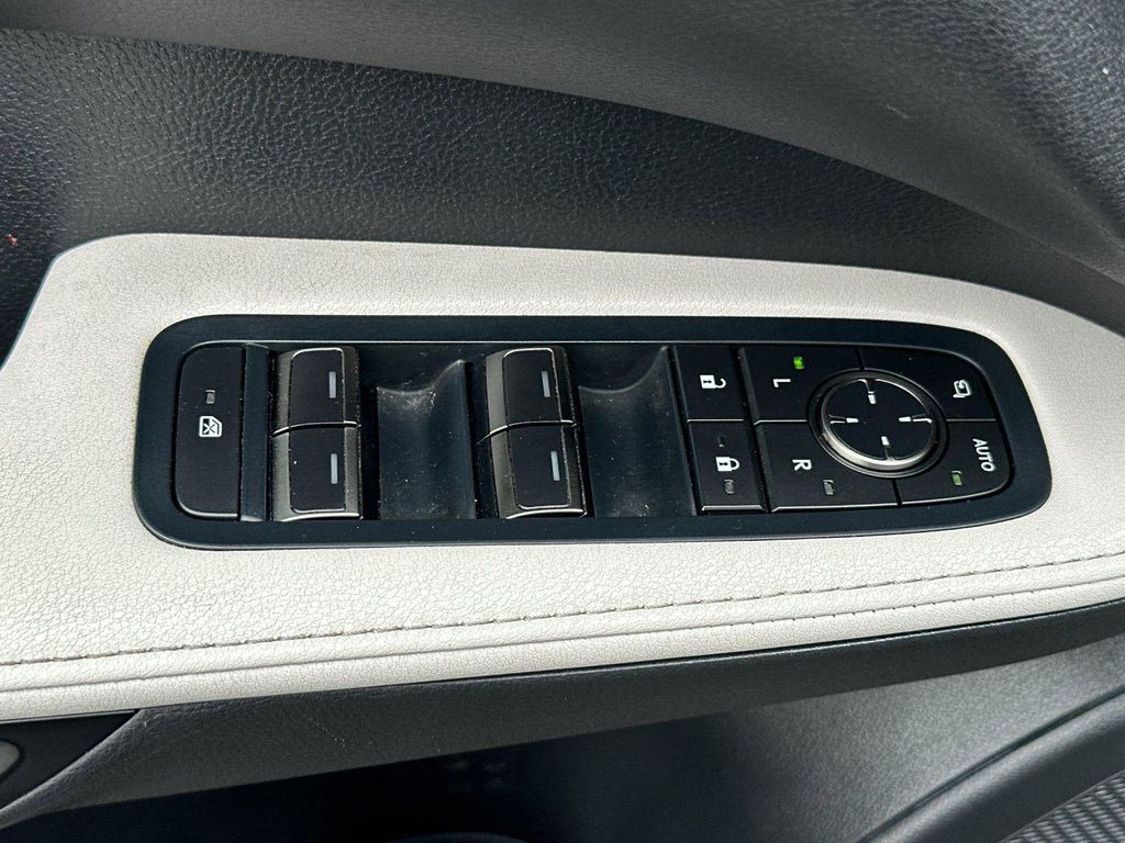 صورة مصغرة 12 لـ 2024 Lexus RX 350 PREMIUM