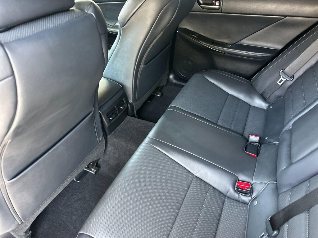 2025 Lexus IS 350 BASE — миниатюра 13
