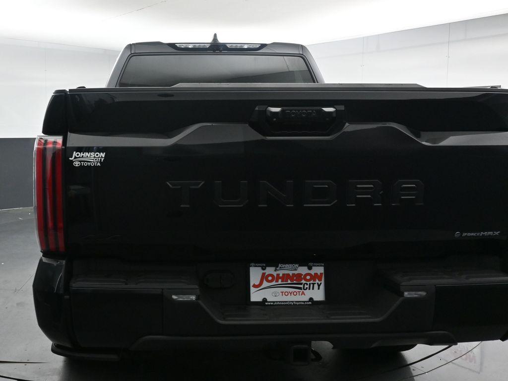 TOYOTA TUNDRA - 8