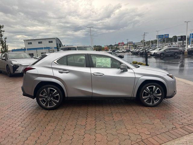 2026 Lexus UX 300H PREMIUM — фото 7