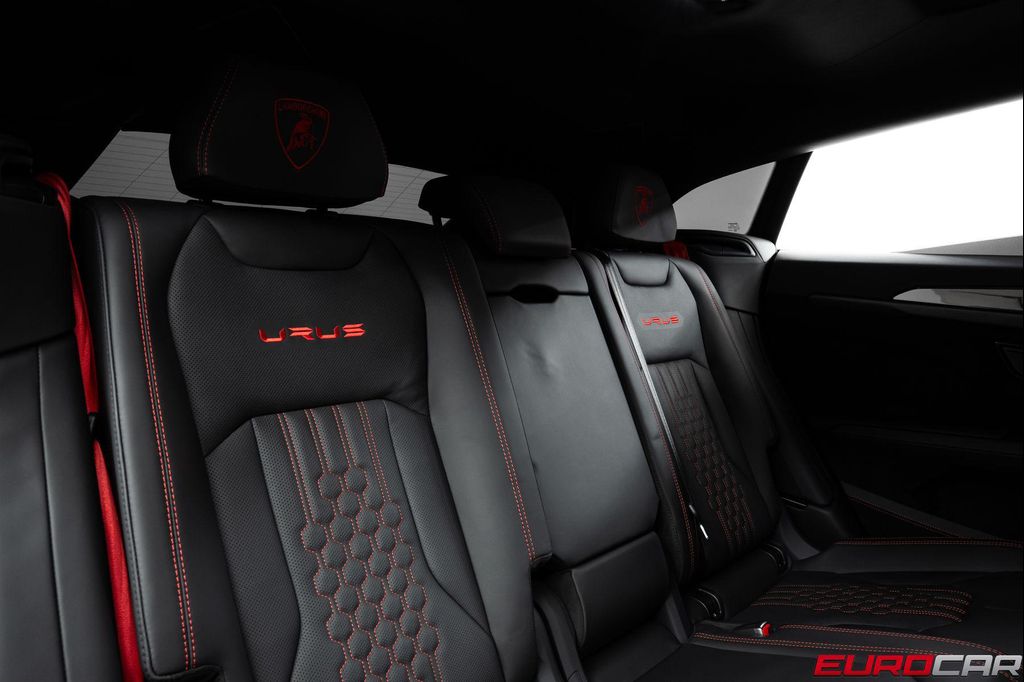 صورة مصغرة 44 لـ 2023 Lamborghini URUS PERFORMANTE