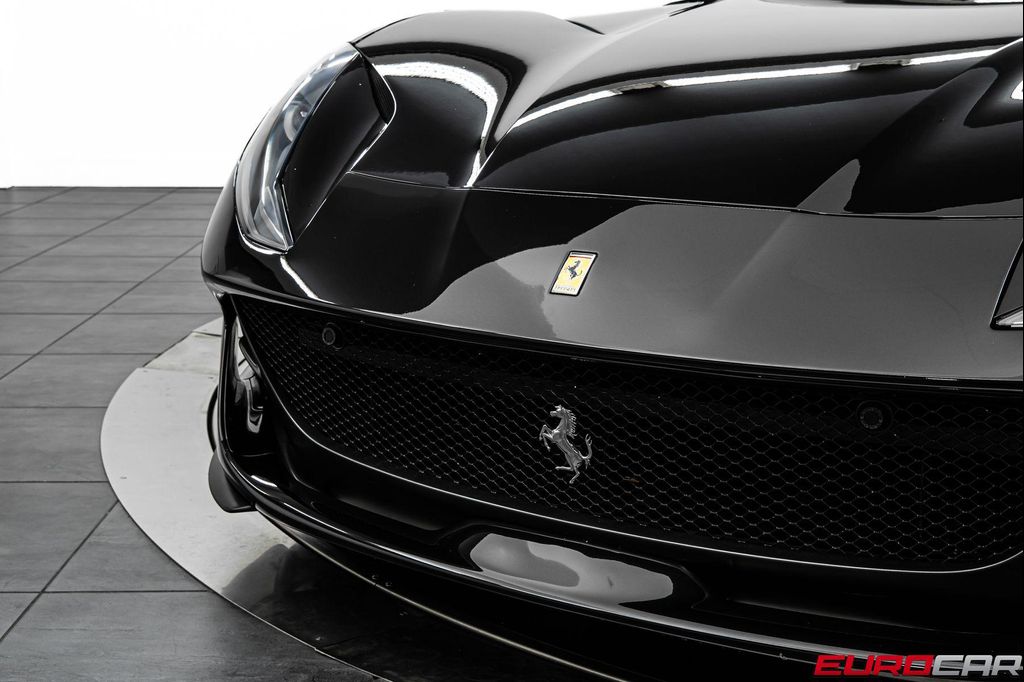 صورة مصغرة 11 لـ 2020 Ferrari 812 SUPERFAST BASE