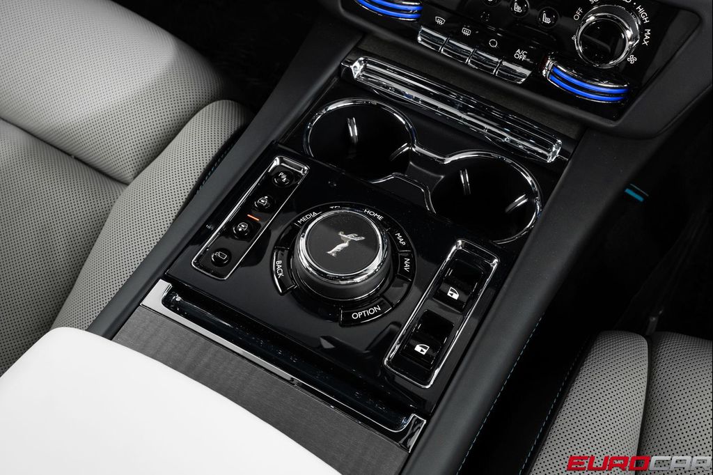 2025 ROLLS-ROYCE GHOST — миниатюра 32