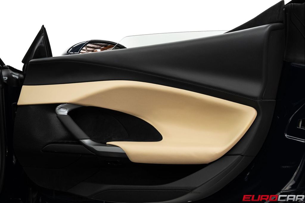 2023 Ferrari 296 GTB BASE thumbnail 28