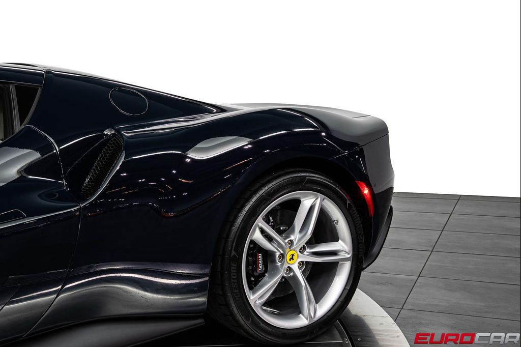 2023 Ferrari 296 GTB BASE thumbnail 16