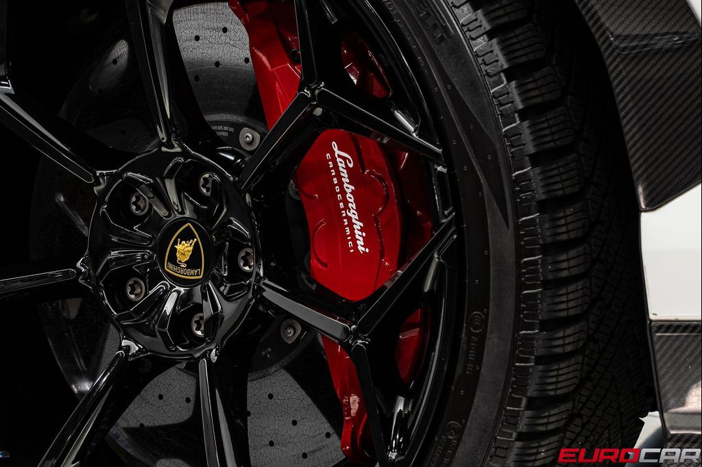 2023 Lamborghini URUS PERFORMANTE — миниатюра 30