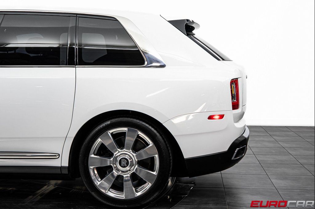 2020 ROLLS-ROYCE CULLINAN — миниатюра 14