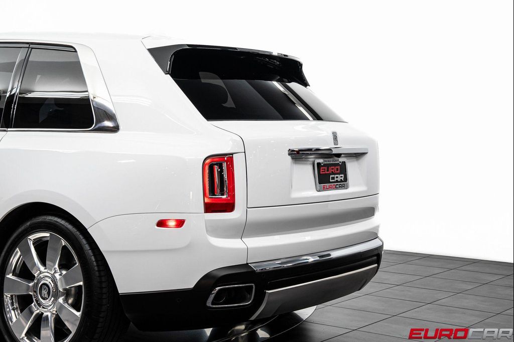 2020 ROLLS-ROYCE CULLINAN — миниатюра 15
