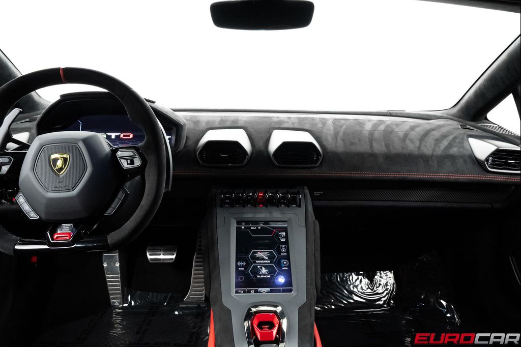 صورة 31 لـ 2023 Lamborghini HURACAN STO COUPE
