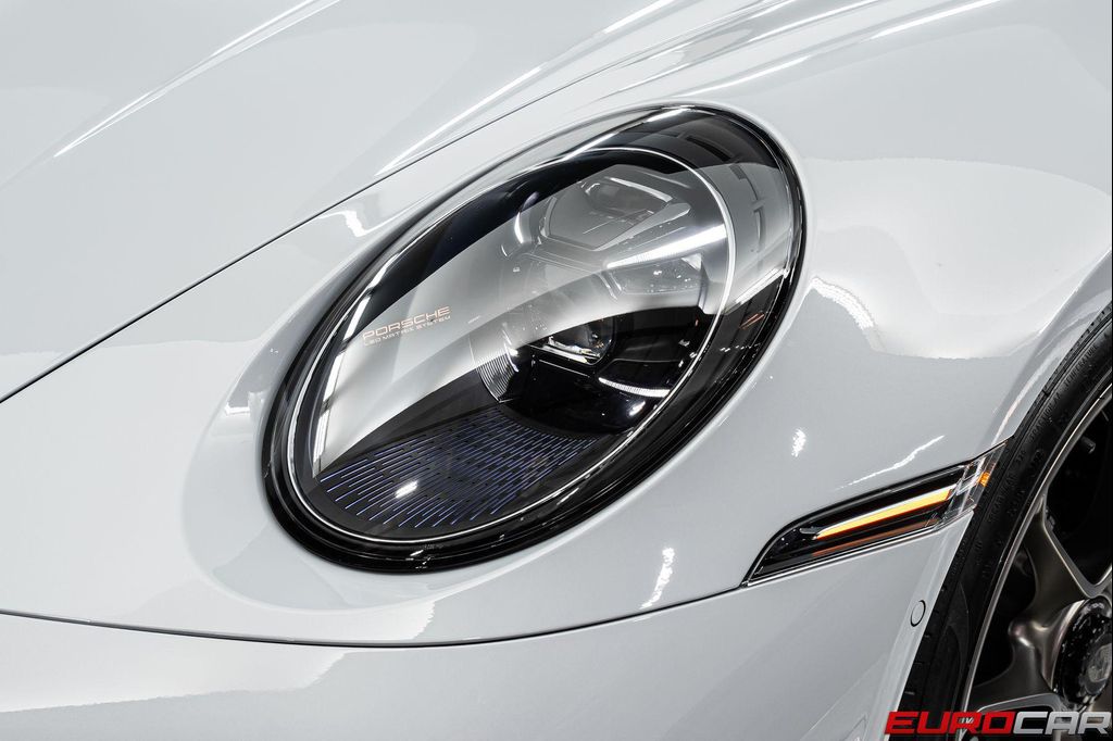 صورة مصغرة 13 لـ 2025 Porsche 911 TURBO